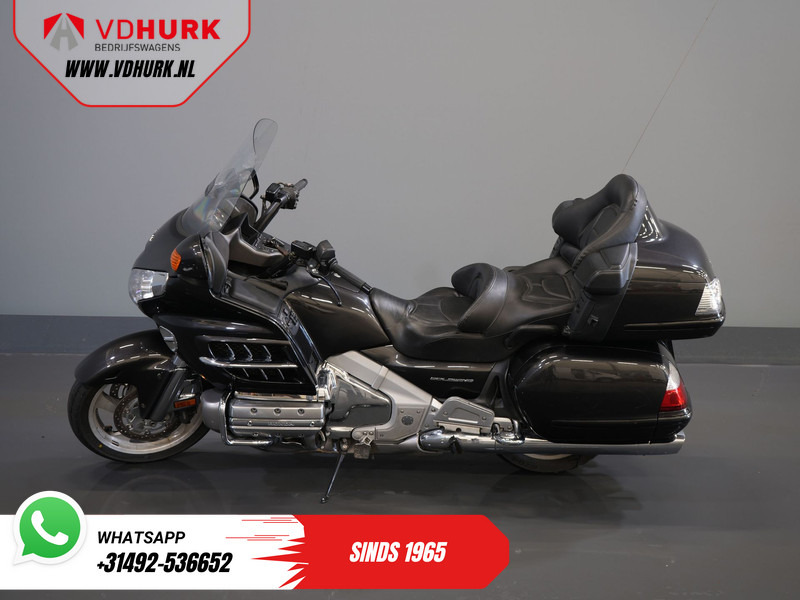 Honda GL 1800 GoldWing MARGE/ Koffers/ Cruise/ Topkoffer/ Navi/ Radio - Motocyclette: photos 4 Honda GL 1800 GoldWing MARGE/ Koffers/ Cruise/ Topkoffer/ Navi/ Radio - Motocyclette: photos 4