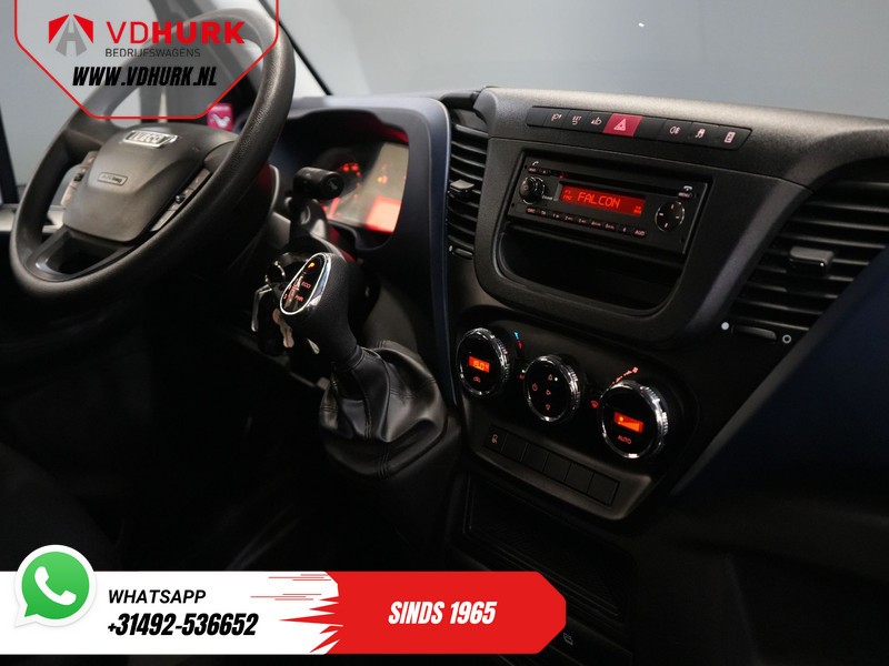 Iveco Daily 35C14D 2.3 140 pk Aut. ZF DC Dubbel Cabine 6Pers./ Kipper/ Pick Up/ Open Laadbak/ Kieper/ 3.5t Trekverm./ Dubbel Lucht/ Gev.Stoe - Utilitaire benne, Utilitaire double cabine: photos 3 Iveco Daily 35C14D 2.3 140 pk Aut. ZF DC Dubbel Cabine 6Pers./ Kipper/ Pick Up/ Open Laadbak/ Kieper/ 3.5t Trekverm./ Dubbel Lucht/ Gev.Stoe - Utilitaire benne, Utilitaire double cabine: photos 3