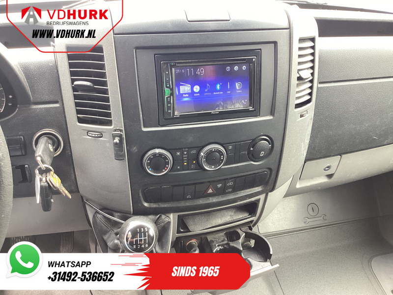Fourgon utilitaire Volkswagen Crafter 2.0 TDI L2 EXPORT ONLY 3.5t Trekhaak/ Imperiaal/ Camera/ PDC/ Airco/ Cruise/ Bluetooth: photos 11
