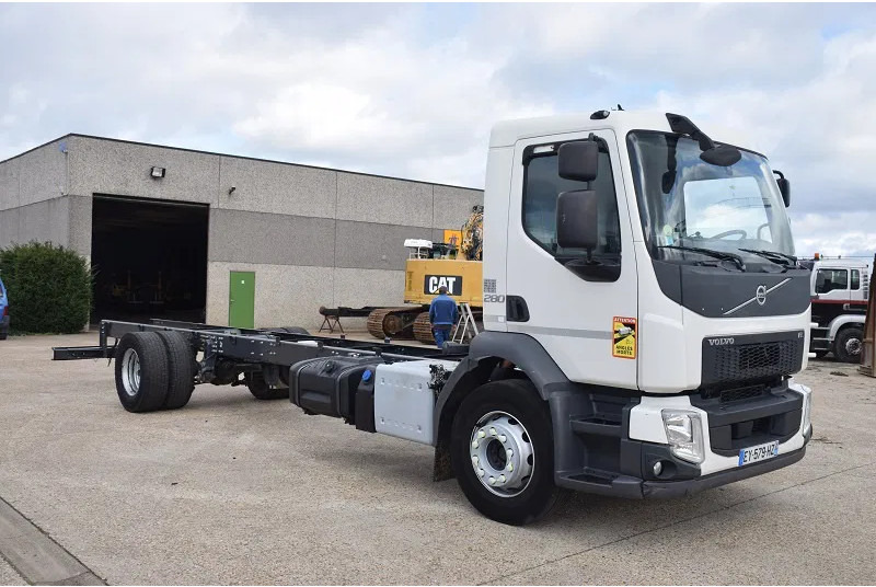 Diversen Volvo FL280 - Châssis cabine: photos 1 Diversen Volvo FL280 - Châssis cabine: photos 1