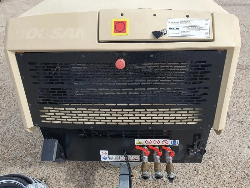 Doosan Doosan 77.55- stock id116 - Compresseur d'air: photos 2 Doosan Doosan 77.55- stock id116 - Compresseur d'air: photos 2