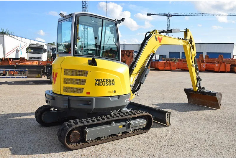 WACKER NEUSON Neuson Wacker 4 TON EZ36 -stock id104 - Mini pelle: photos 1 WACKER NEUSON Neuson Wacker 4 TON EZ36 -stock id104 - Mini pelle: photos 1