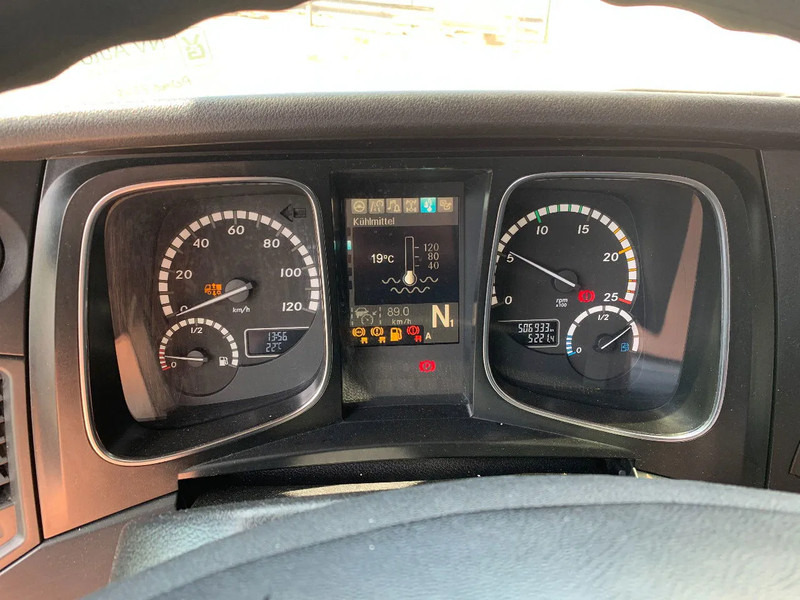 Mercedes-Benz Actros 2548 6X2 + Aanhanger*Palfinger crane*Cruise control*Airco* - Camion à rideaux coulissants, Camion grue: photos 5 Mercedes-Benz Actros 2548 6X2 + Aanhanger*Palfinger crane*Cruise control*Airco* - Camion à rideaux coulissants, Camion grue: photos 5