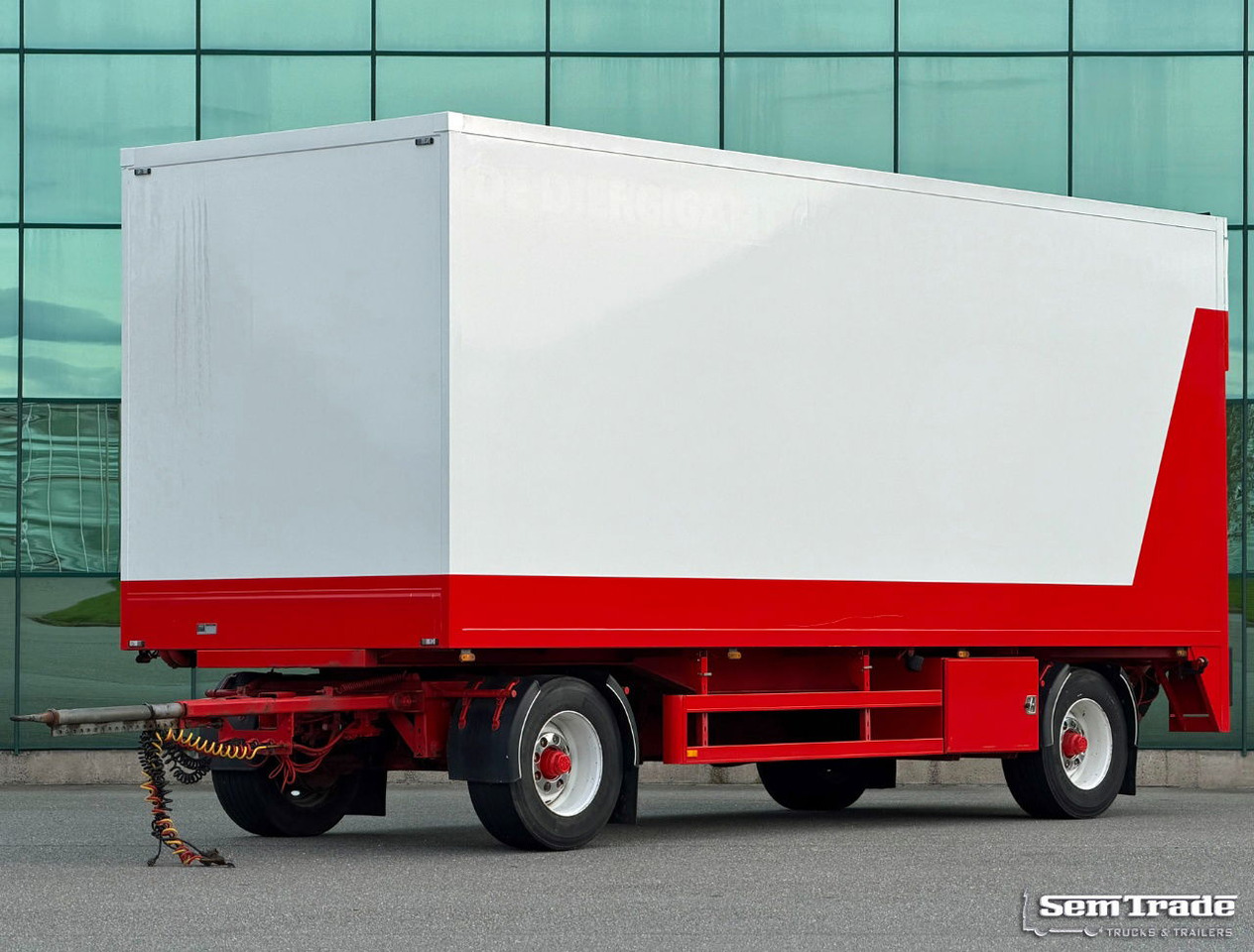 Heiwo Chassis + Isolated BOX 770x250x270 Inside Tail Lift Super Condition - Remorque fourgon: photos 1 Heiwo Chassis + Isolated BOX 770x250x270 Inside Tail Lift Super Condition - Remorque fourgon: photos 1