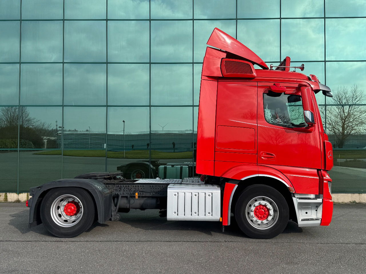 Mercedes-Benz Actros 1842 Full AIR Only 416.000 KM Euro 6 TOP Condition NL Truck - Tracteur routier: photos 5 Mercedes-Benz Actros 1842 Full AIR Only 416.000 KM Euro 6 TOP Condition NL Truck - Tracteur routier: photos 5