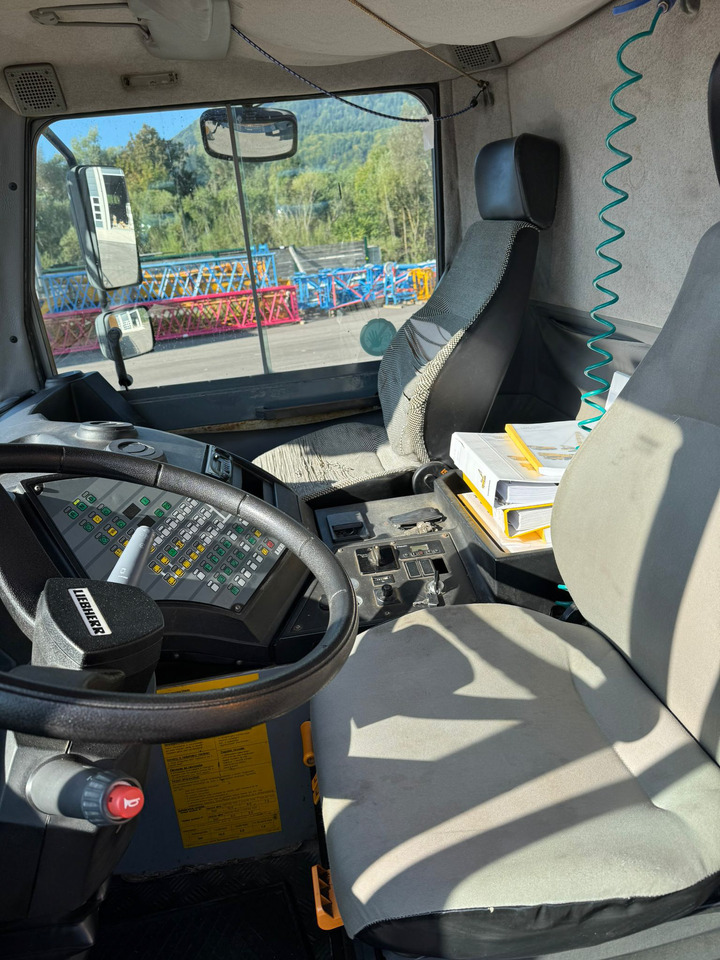 LIEBHERR LTM 1030/2 - Grue mobile: photos 5 LIEBHERR LTM 1030/2 - Grue mobile: photos 5