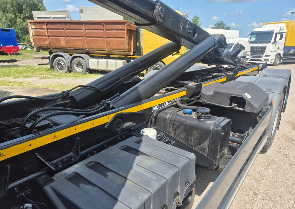 Camion ampliroll MAN TGX 26-460 oś skrętna Hakowiec: photos 7