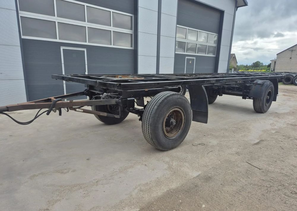 Schmitz Cargobull Przyczepa Krone na resorze - Remorque châssis: photos 1 Schmitz Cargobull Przyczepa Krone na resorze - Remorque châssis: photos 1