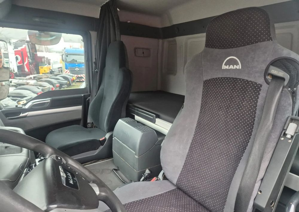 MAN TGS 18.400 Euro 6 Nauka jazdy - Tracteur routier, Semi-remorque rideaux coulissants: photos 4 MAN TGS 18.400 Euro 6 Nauka jazdy - Tracteur routier, Semi-remorque rideaux coulissants: photos 4