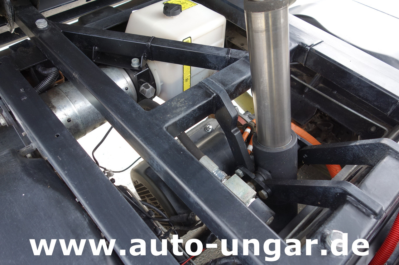 Utilitaire électrique compact AIXAM MEGA M10 kurzer Radstand Kipper Bj. 2013: photos 7 Utilitaire électrique compact AIXAM MEGA M10 kurzer Radstand Kipper Bj. 2013: photos 7