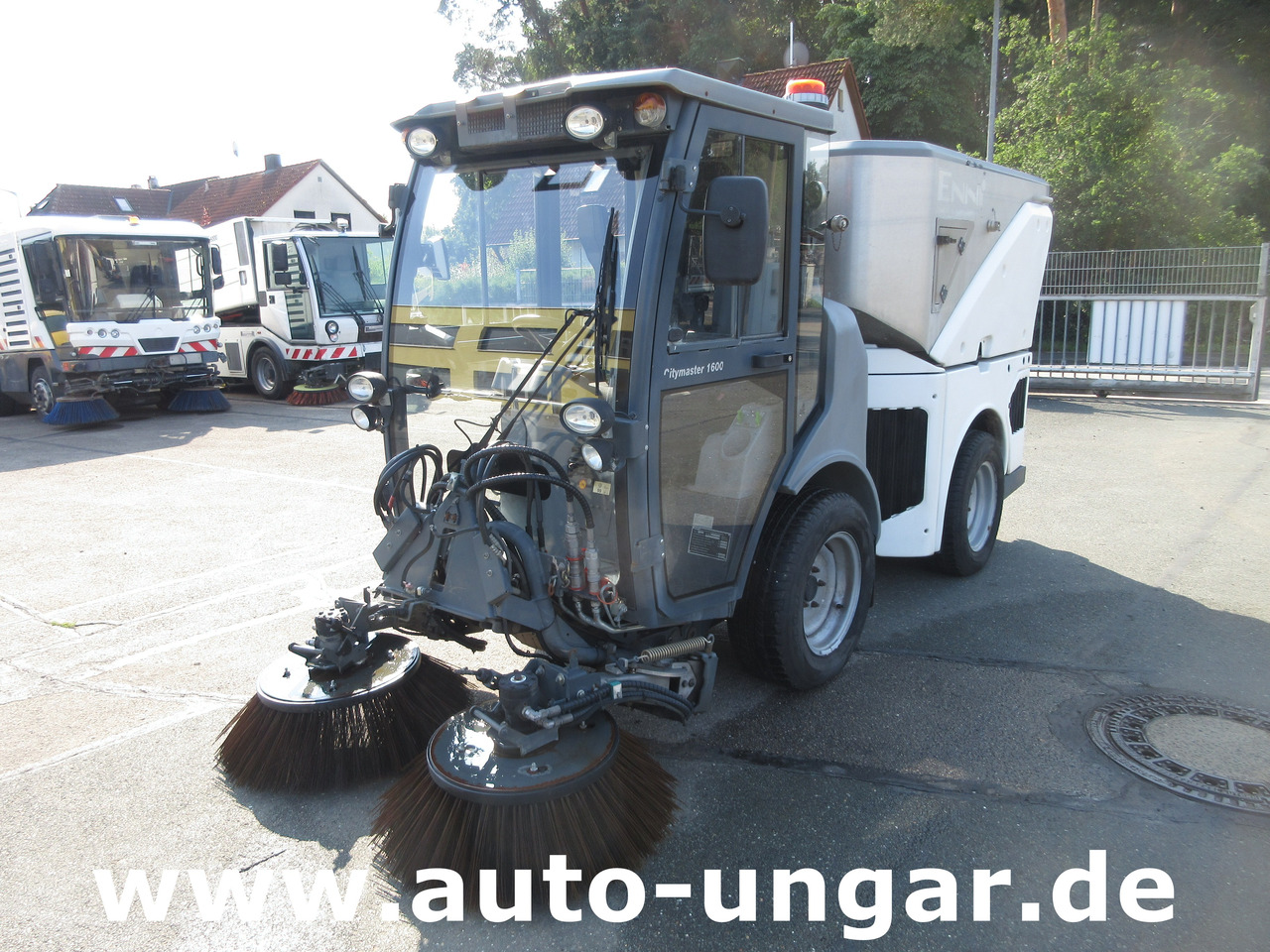 Hako Citymaster CM 1600 4x4 Kehrmaschine mit Kärcher am Heck - Balayeuse de voirie: photos 3 Hako Citymaster CM 1600 4x4 Kehrmaschine mit Kärcher am Heck - Balayeuse de voirie: photos 3