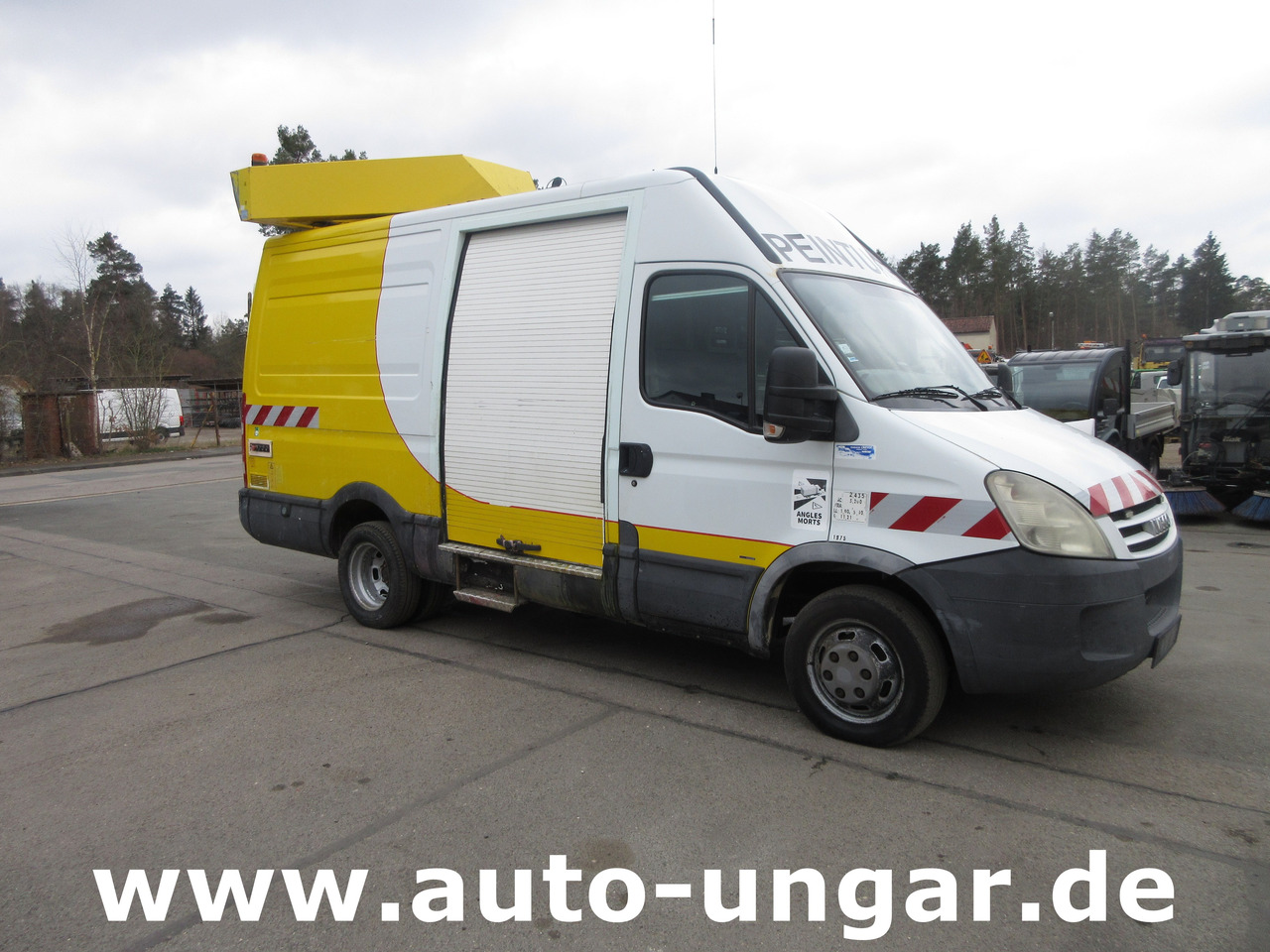 Travaux routiers Iveco 50C15 Jetline Graco LineLazer Markiermaschine Hofmann Roadmarking Machine: photos 29