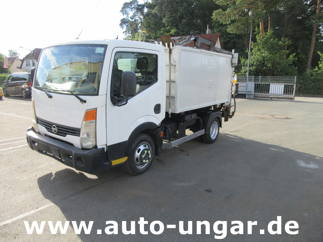 Nissan Cabstar 35.14 Mecagil Lebon Müllwagen BOM Garbage Truck 3.500kg - Benne à ordures ménagères: photos 3 Nissan Cabstar 35.14 Mecagil Lebon Müllwagen BOM Garbage Truck 3.500kg - Benne à ordures ménagères: photos 3