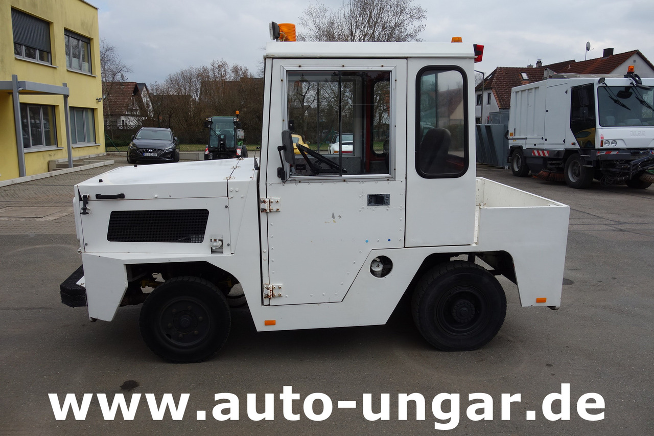 ROFAN ZD44F Jenbacher Pushback Pull - Tractor GSE Gepäckschlepper Industrieschlepper - Tracteur à bagages: photos 4 ROFAN ZD44F Jenbacher Pushback Pull - Tractor GSE Gepäckschlepper Industrieschlepper - Tracteur à bagages: photos 4