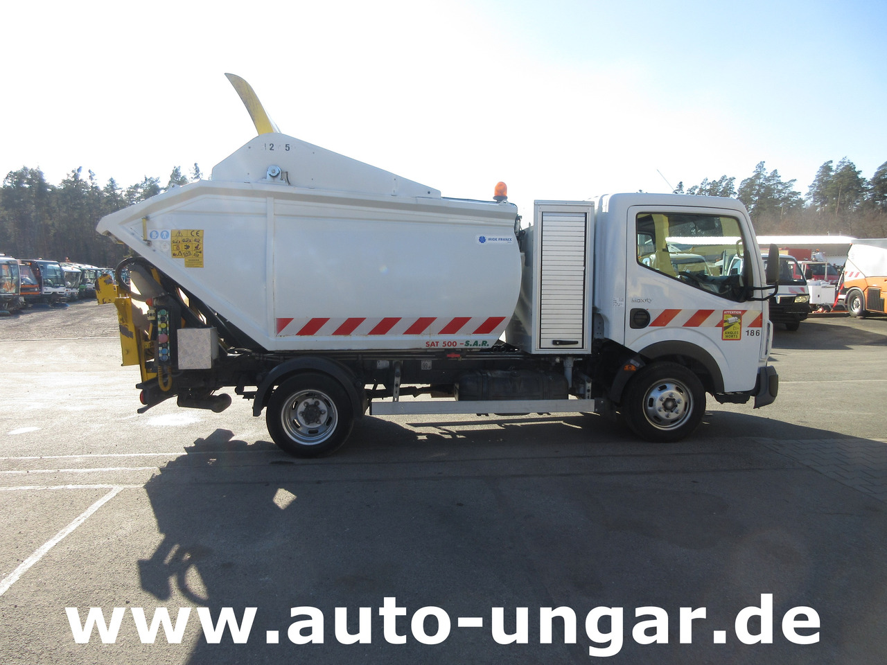 Benne à ordures ménagères Renault Maxity 130 Müllwagen IRIDE SAT 500 Bj. 2010 4.500kg Presse Schüttung Kipper: photos 13 Benne à ordures ménagères Renault Maxity 130 Müllwagen IRIDE SAT 500 Bj. 2010 4.500kg Presse Schüttung Kipper: photos 13