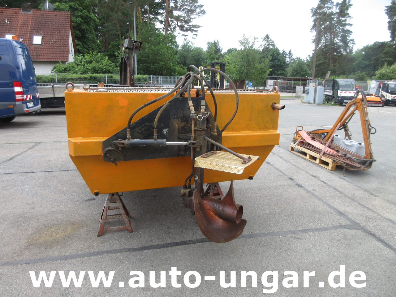 Gödde Mähboot O 420 T-Mähbalken + Seitenmäher Aquatic Weed Harvester - Véhicule de voirie/ Spécial: photos 3 Gödde Mähboot O 420 T-Mähbalken + Seitenmäher Aquatic Weed Harvester - Véhicule de voirie/ Spécial: photos 3