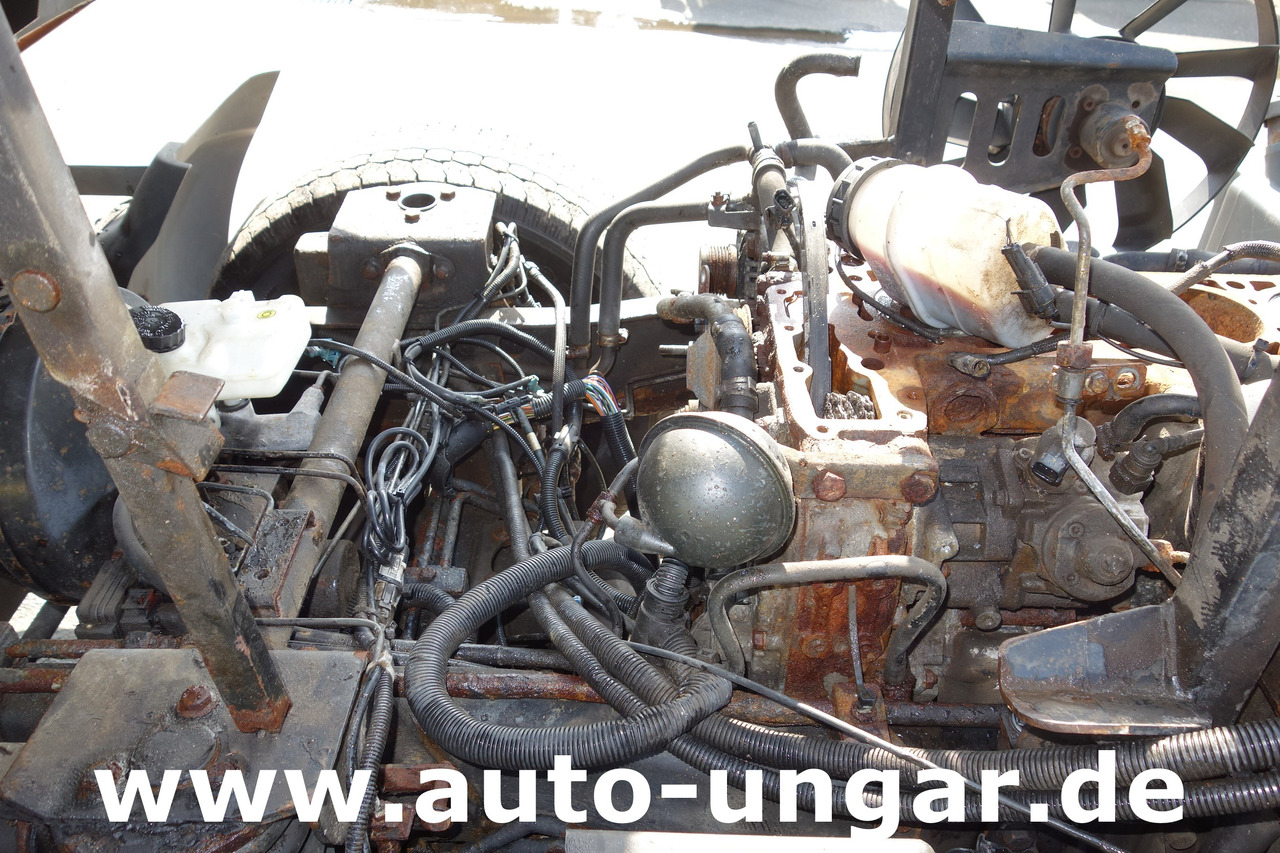 Véhicule de voirie/ Spécial Multicar M30 H Carrier 4x4 Baujahr 2010 Motorschaden Fehlteile Ersatzteilträger: photos 20