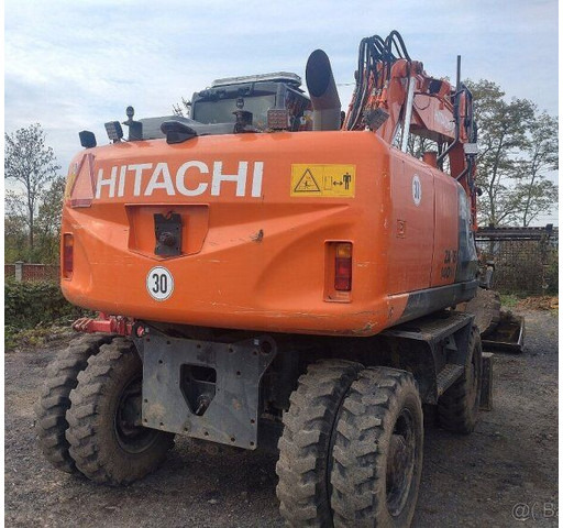 Hitachi Zaxis 140W-5B - Pelle sur pneus: photos 3 Hitachi Zaxis 140W-5B - Pelle sur pneus: photos 3