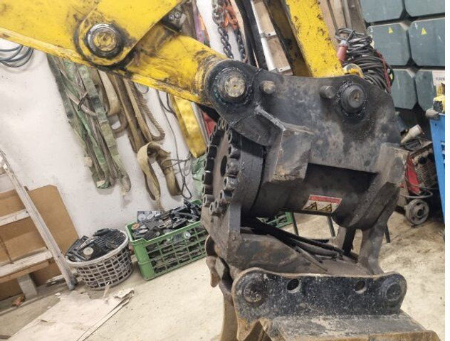 Pelle sur pneus Komatsu PW 138 MR: photos 7 Pelle sur pneus Komatsu PW 138 MR: photos 7