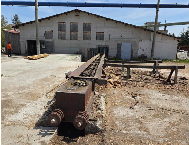 Královopolská G710 + G560 - Machine à bois: photos 3 Královopolská G710 + G560 - Machine à bois: photos 3