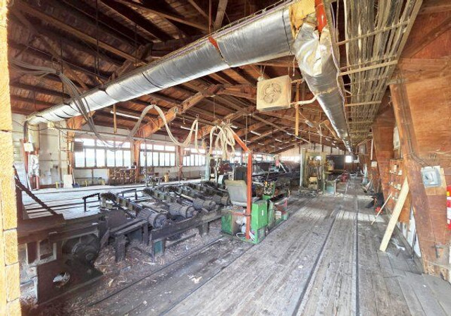 Královopolská G710 + G560 - Machine à bois: photos 5 Královopolská G710 + G560 - Machine à bois: photos 5