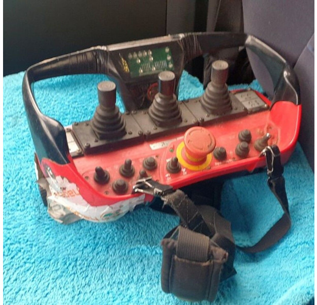 MAN 6x2 EUR4 TGA 26.430 BL crane REMOTE - Camion plateau, Camion grue: photos 4 MAN 6x2 EUR4 TGA 26.430 BL crane REMOTE - Camion plateau, Camion grue: photos 4