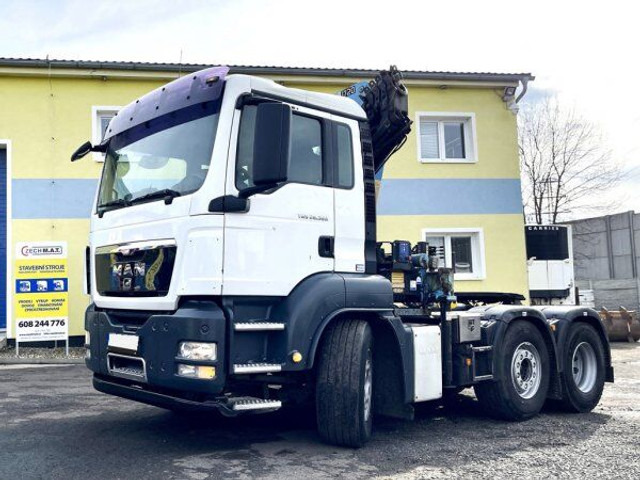 MAN 6x2 TGA 26.360 +17m HMF - Tracteur routier: photos 1 MAN 6x2 TGA 26.360 +17m HMF - Tracteur routier: photos 1