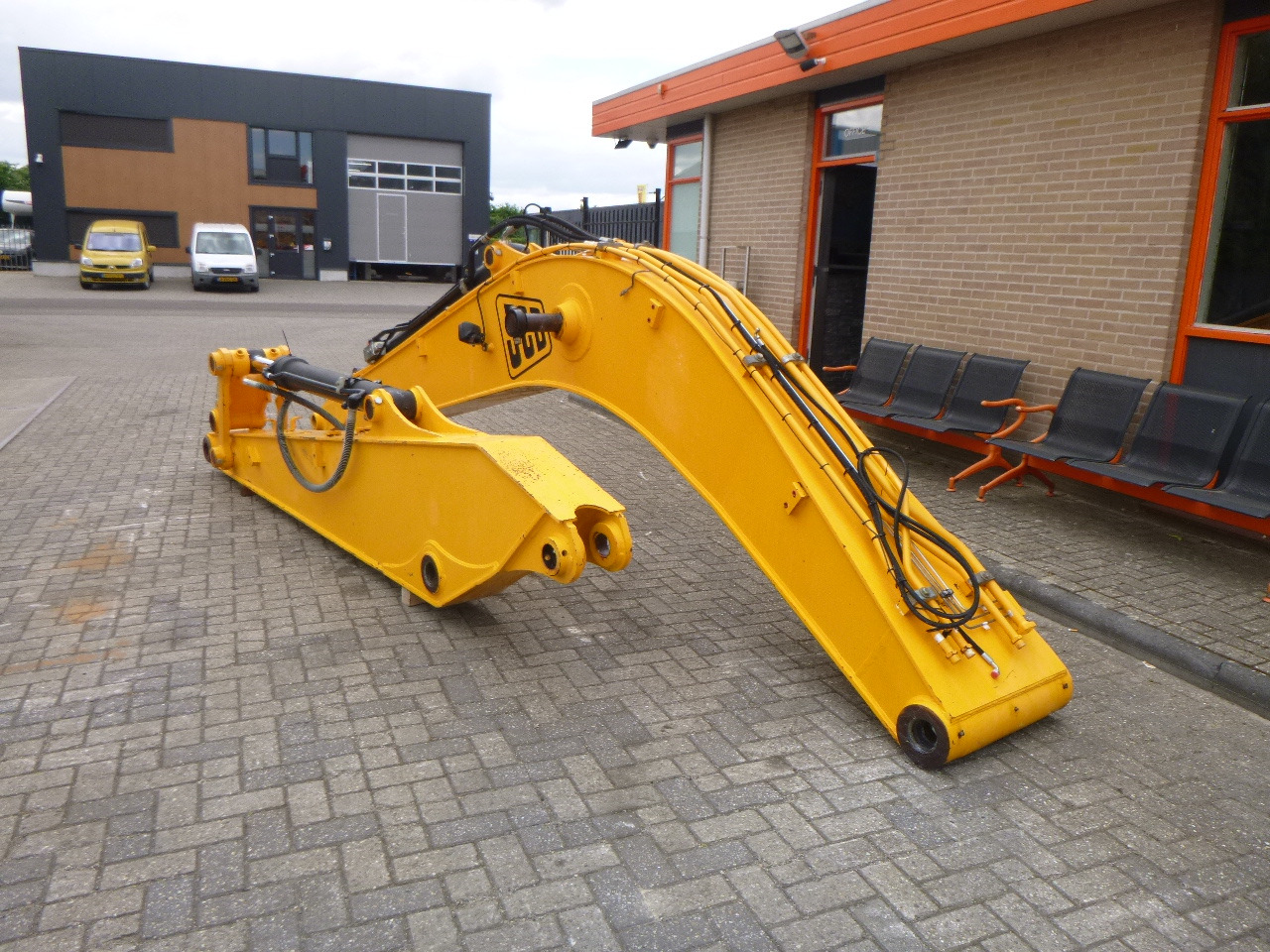 JCB JS200/JS210/JS220 - Flèche pour Pelle sur chenille: photos 3 JCB JS200/JS210/JS220 - Flèche pour Pelle sur chenille: photos 3