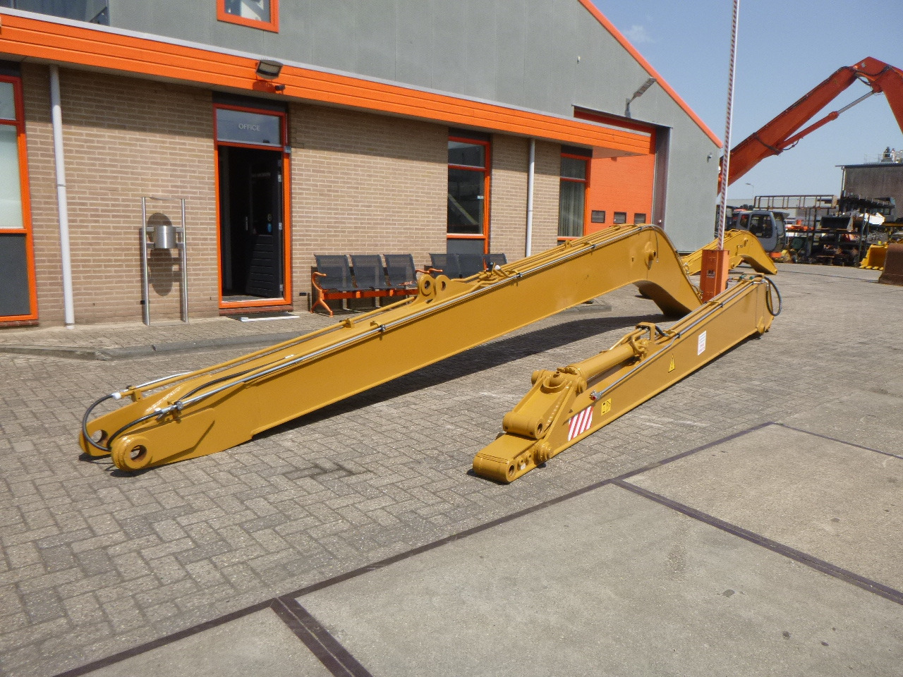 TL CAT 320DL/323DL Long reach - Flèche pour Pelle sur chenille: photos 3 TL CAT 320DL/323DL Long reach - Flèche pour Pelle sur chenille: photos 3