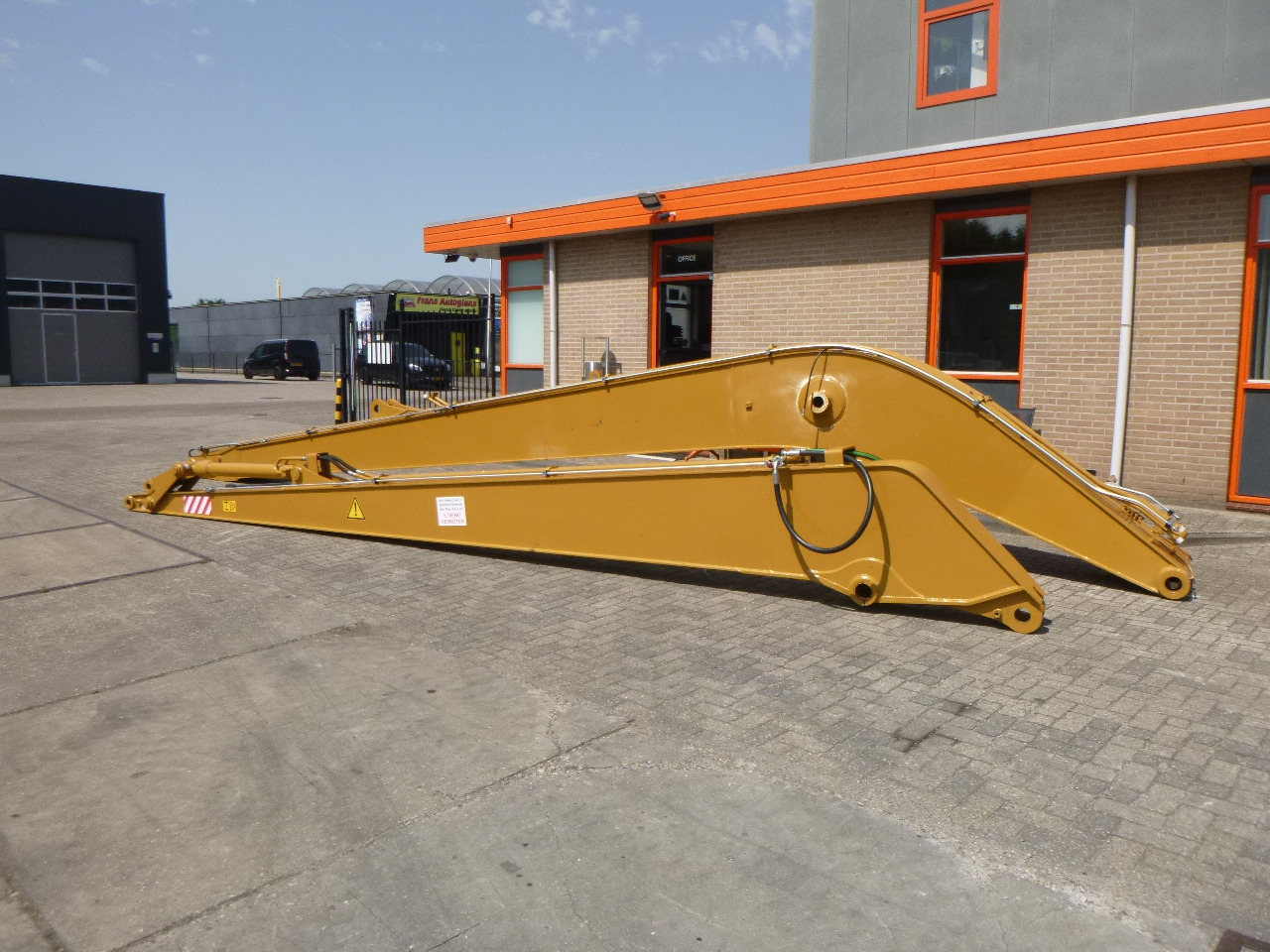 TL CAT 320DL/323DL Long reach - Flèche pour Pelle sur chenille: photos 1 TL CAT 320DL/323DL Long reach - Flèche pour Pelle sur chenille: photos 1