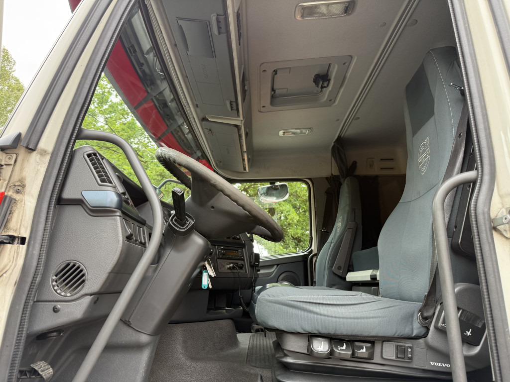 Volvo FH420 6X2*4 Palfinger 29002 bis 27 Meter - Autre matériel: photos 5 Volvo FH420 6X2*4 Palfinger 29002 bis 27 Meter - Autre matériel: photos 5