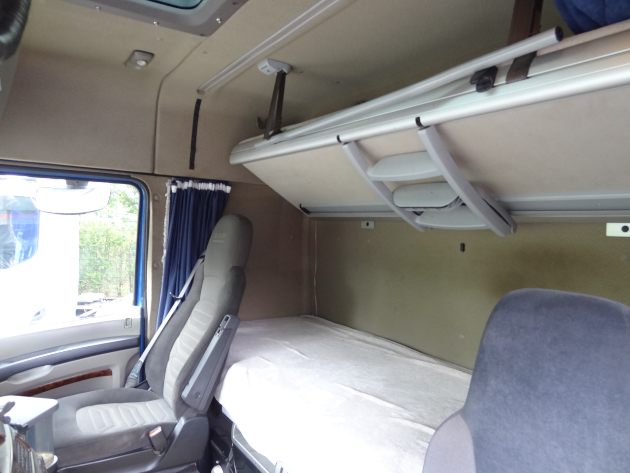 Camion grue, Tracteur routier Daf XF105 460 6X2 Palfinger PK 34002: photos 6 Camion grue, Tracteur routier Daf XF105 460 6X2 Palfinger PK 34002: photos 6