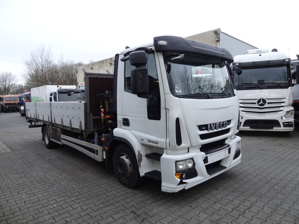 Camion grue, Camion plateau Iveco EuroCargo 120E25 Fassi F38: photos 10