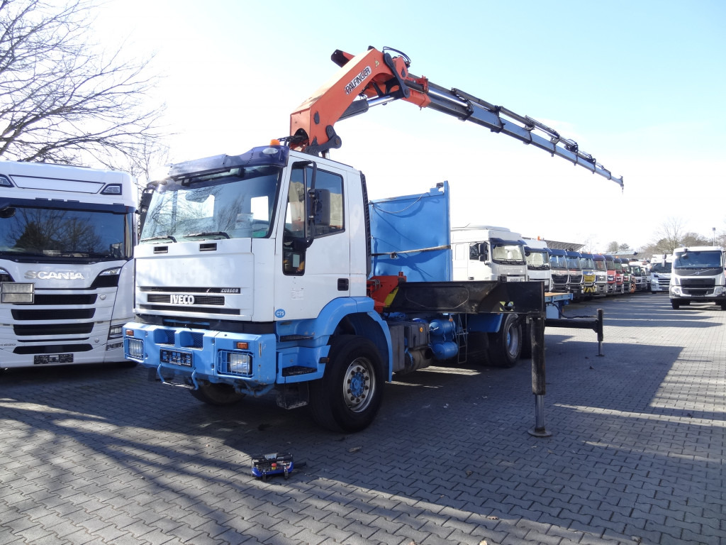 Iveco EuroTrakker 260E31 6X4 Palfinger 36002 - Camion grue, Camion plateau: photos 1 Iveco EuroTrakker 260E31 6X4 Palfinger 36002 - Camion grue, Camion plateau: photos 1