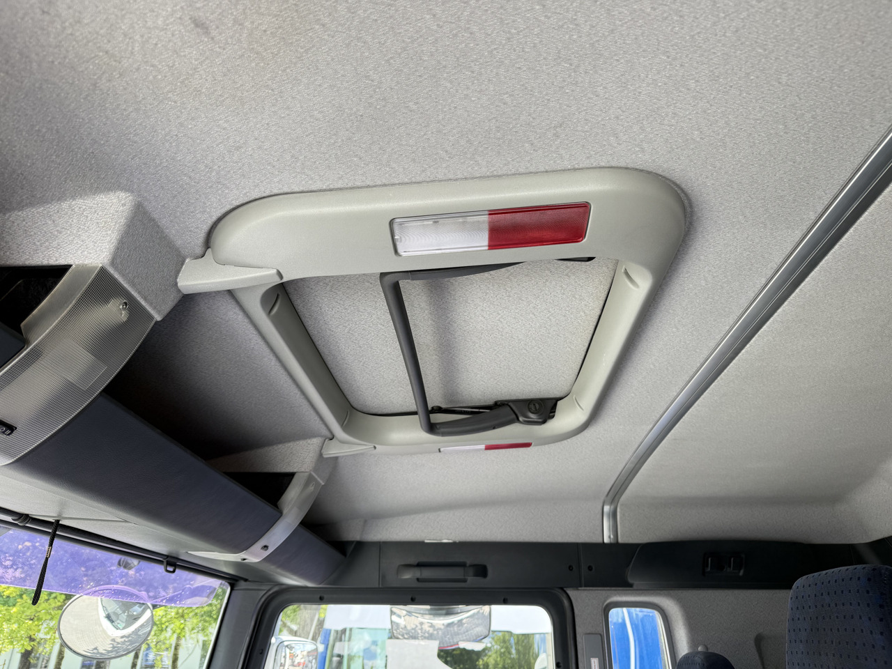 MAN TGA 18.350 4X2 LL Fahrschule - Camion porte-conteneur/ Caisse mobile: photos 2 MAN TGA 18.350 4X2 LL Fahrschule - Camion porte-conteneur/ Caisse mobile: photos 2