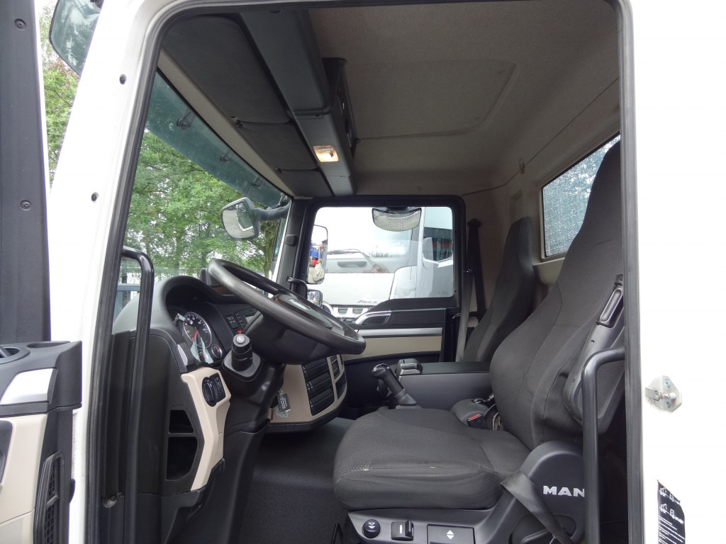 MAN TGL 12.250 Haken - Camion ampliroll: photos 2 MAN TGL 12.250 Haken - Camion ampliroll: photos 2