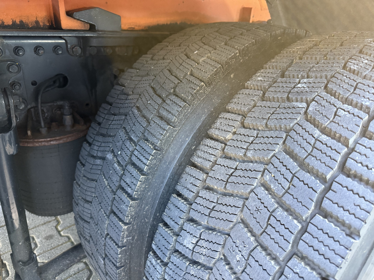 MAN TGS 28.400 6X4H-4 BL - Camion benne, Camion grue: photos 5 MAN TGS 28.400 6X4H-4 BL - Camion benne, Camion grue: photos 5