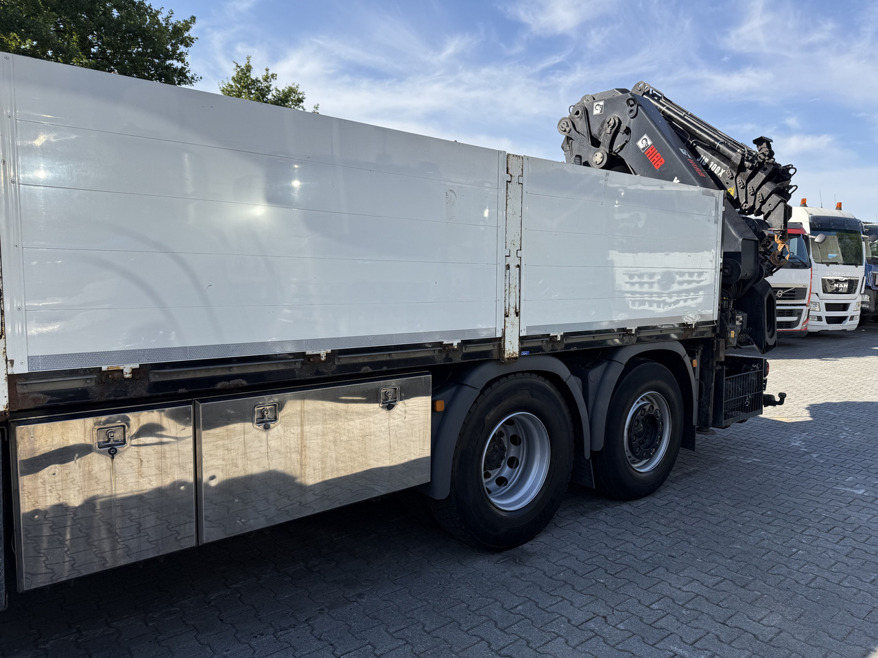 MAN TGX 26.480 6X2 Hiab 422 + Jib + Winde - Camion plateau, Camion grue: photos 4 MAN TGX 26.480 6X2 Hiab 422 + Jib + Winde - Camion plateau, Camion grue: photos 4