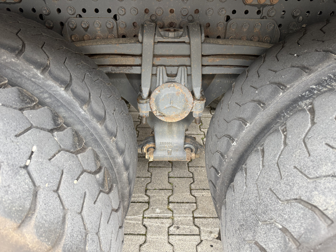 Mercedes-Benz Arocs 3245 K 8X4 - Camion benne: photos 5 Mercedes-Benz Arocs 3245 K 8X4 - Camion benne: photos 5