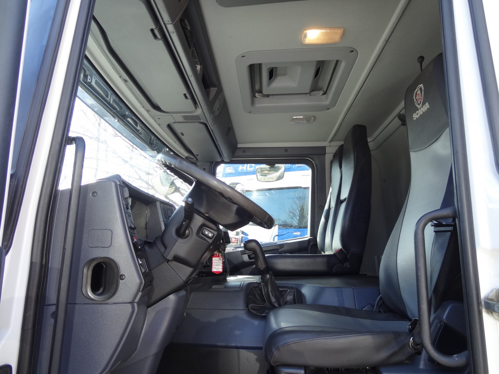 Scania P230 4X2 Kran Atlas 92.2 A2 - Camion plateau, Camion grue: photos 5 Scania P230 4X2 Kran Atlas 92.2 A2 - Camion plateau, Camion grue: photos 5