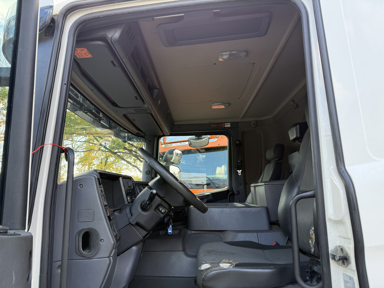 Scania P280 6X2*4 - Châssis cabine: photos 4 Scania P280 6X2*4 - Châssis cabine: photos 4