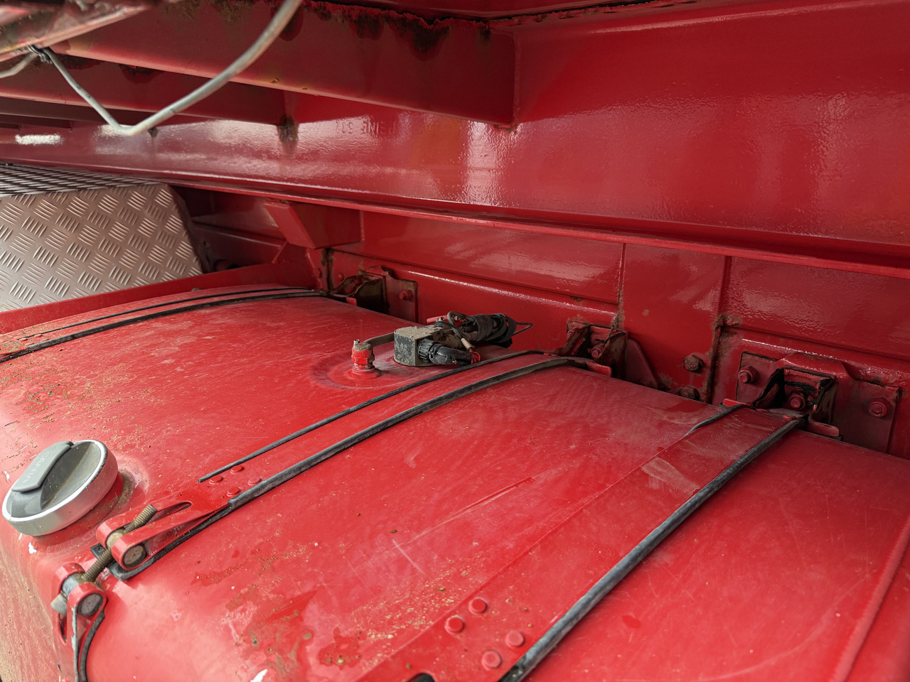 Scania R580 8X4 Kipper Kran HIAB 244-5 - Camion benne, Camion grue: photos 2 Scania R580 8X4 Kipper Kran HIAB 244-5 - Camion benne, Camion grue: photos 2