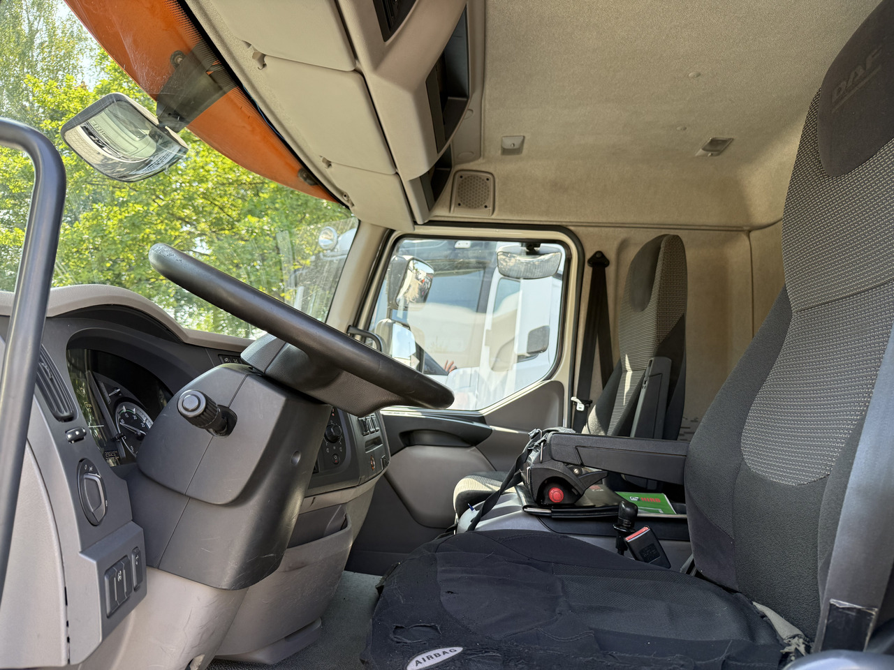 Tracteur routier Daf LF 220.13 Kran Hiab 111 E-3 HiDuo: photos 7