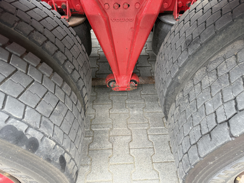 Volvo FM12 420 8X4 Kran Palfinger PK90002 31 Meter - Tracteur routier: photos 4 Volvo FM12 420 8X4 Kran Palfinger PK90002 31 Meter - Tracteur routier: photos 4