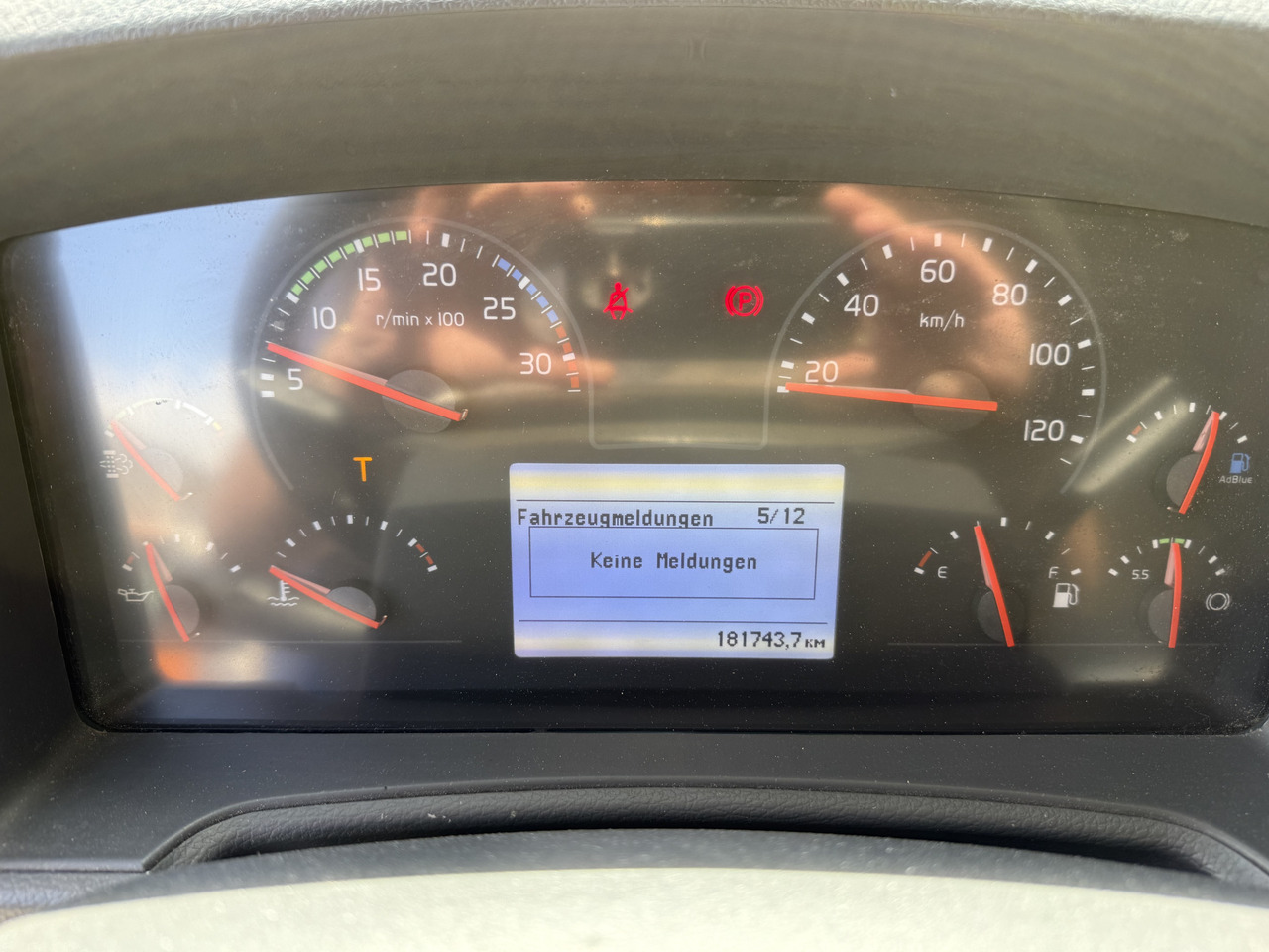 Volvo FL210 14 Tonner - Camion à rideaux coulissants: photos 5 Volvo FL210 14 Tonner - Camion à rideaux coulissants: photos 5