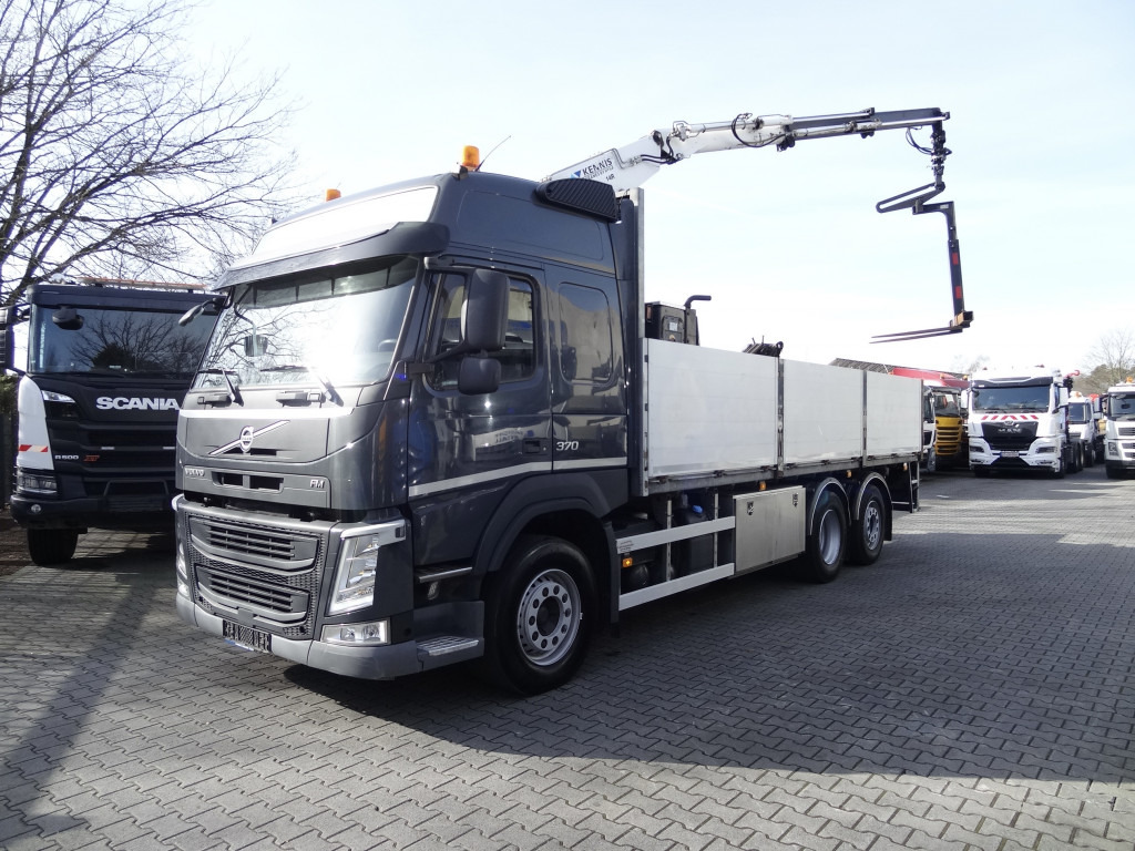 Volvo FM370 6X2*4 Kennis K14 Kran - Camion plateau, Camion grue: photos 1 Volvo FM370 6X2*4 Kennis K14 Kran - Camion plateau, Camion grue: photos 1