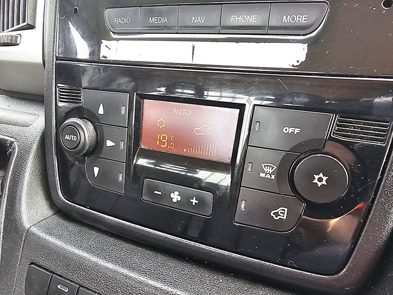 Fourgon plateau Fiat Ducato 2.3 clima aut marge: photos 10