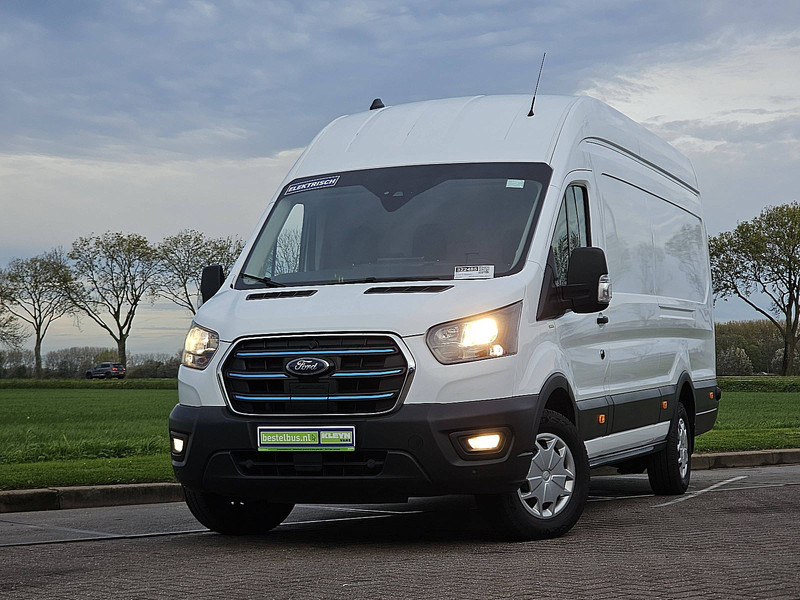 Ford E-Transit L4H3 Maxi 68kWh AC! - Fourgon utilitaire, Utilitaire électrique: photos 1 Ford E-Transit L4H3 Maxi 68kWh AC! - Fourgon utilitaire, Utilitaire électrique: photos 1