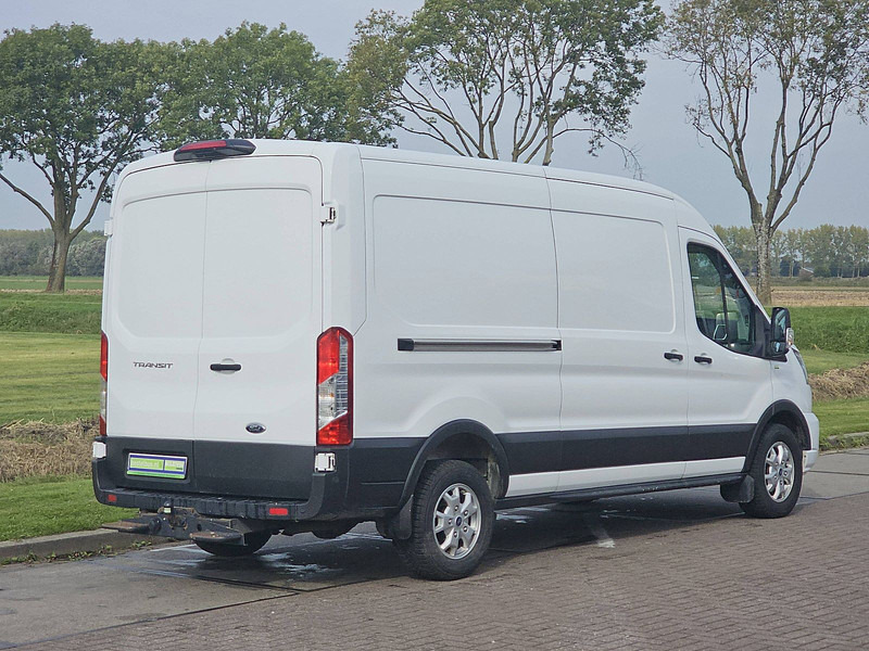 Ford Transit 2.0 TDCI 170 LIM. L3H2 - Fourgon utilitaire: photos 3 Ford Transit 2.0 TDCI 170 LIM. L3H2 - Fourgon utilitaire: photos 3