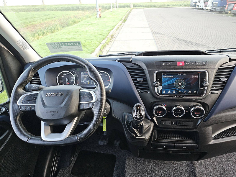 Fourgon plateau Iveco Daily 35C18 DUB.CAB 3.0Ltr 180Pk: photos 8